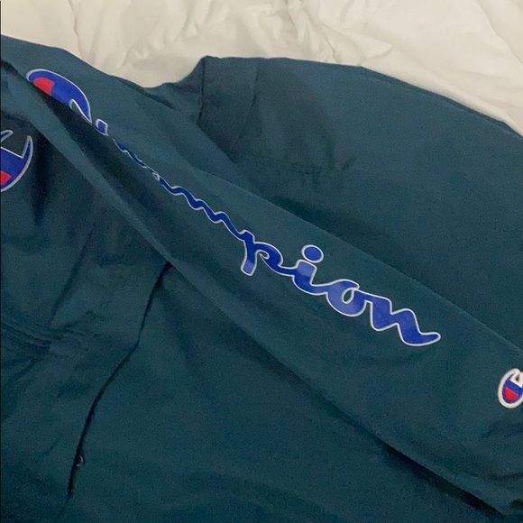 Champions windbreaker - Picture 2 of 4